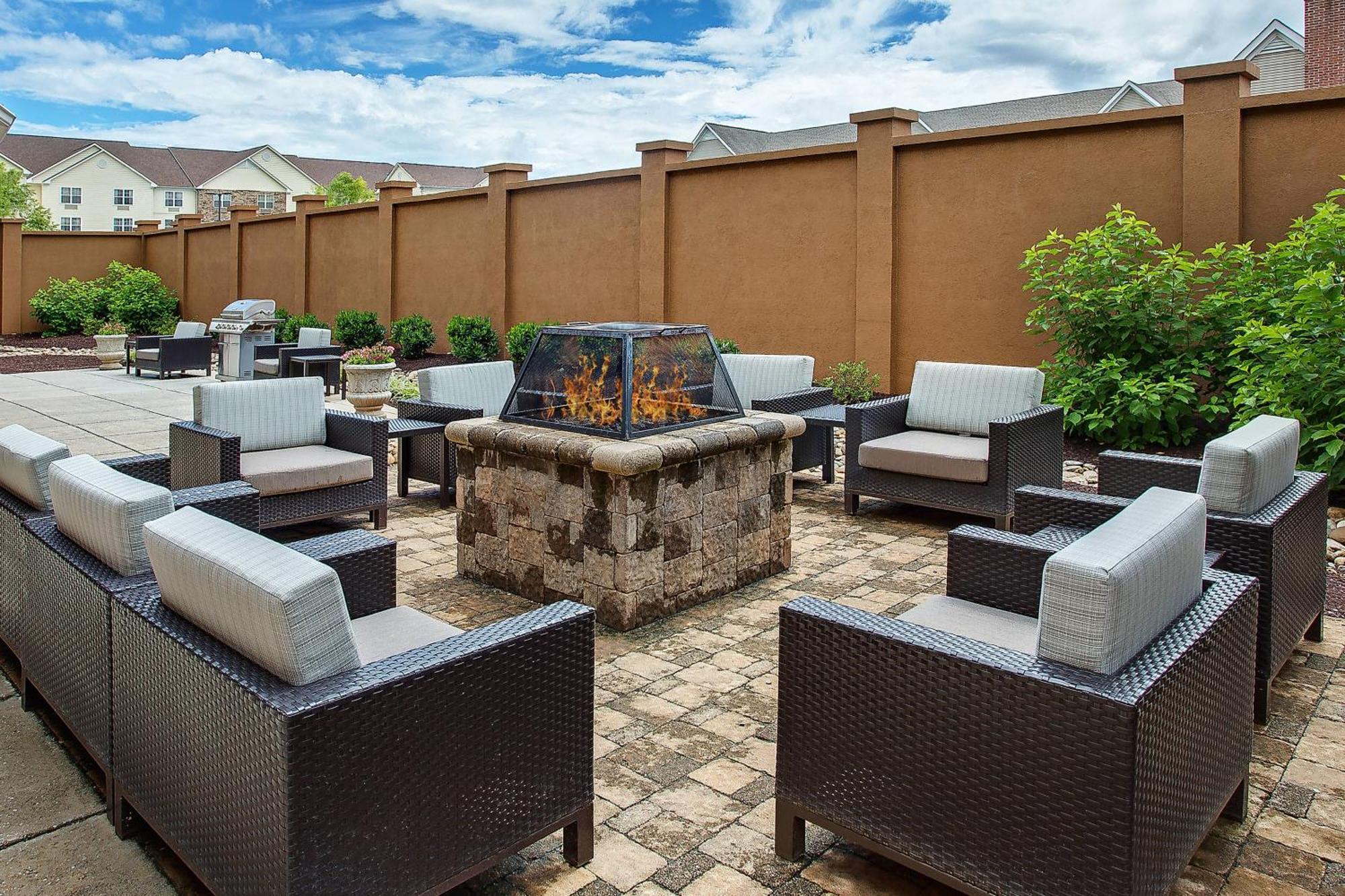 Courtyard Knoxville Cedar Bluff Exterior photo